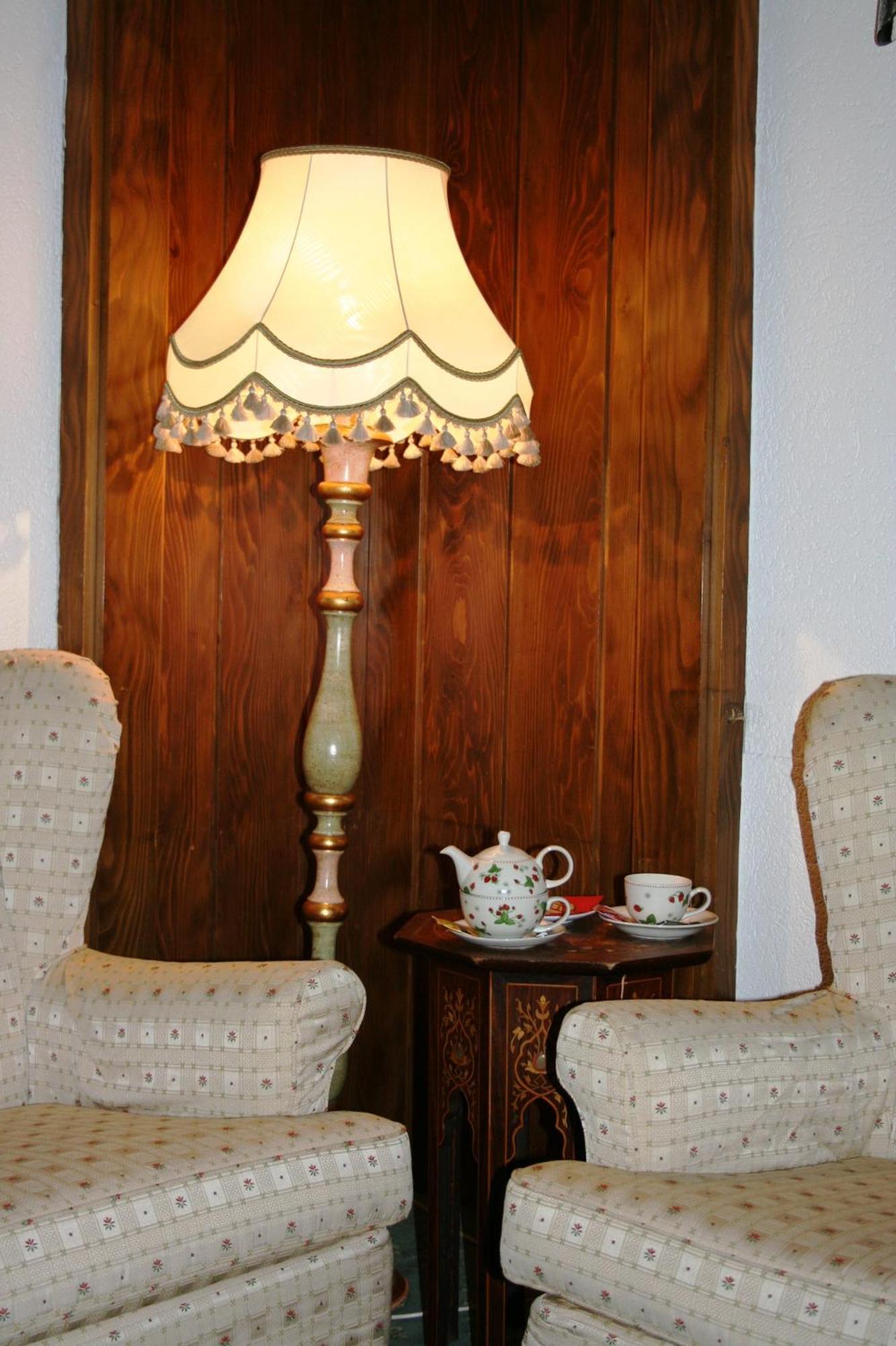 Hotel Margherita ซานมาร์ตีโนดีกัสตรอสซา ภายนอก รูปภาพ